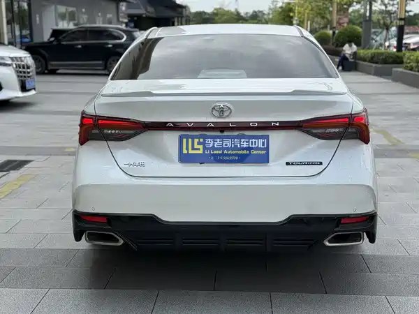 Toyota Avalon 2021