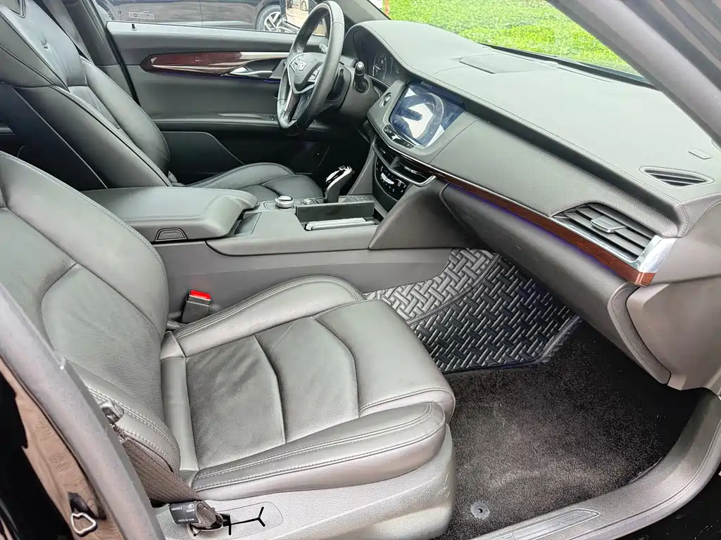 Cadillac CT6 2022 — фото 11