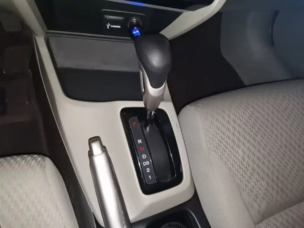 Honda Civic 2015 — фото 14
