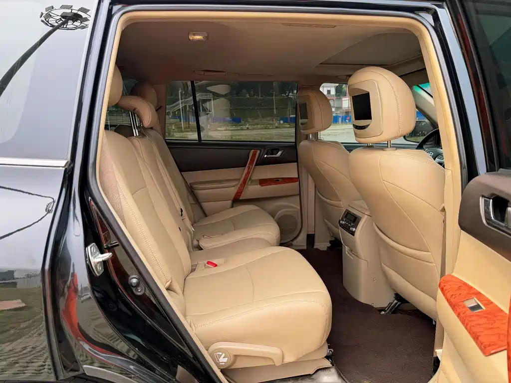 Toyota Highlander 2014 — фото 14