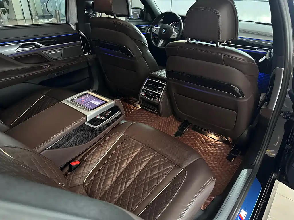 BMW 7 Series 2022 — фото 20