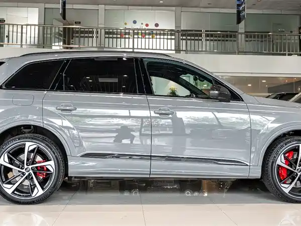 Audi SQ7 2024