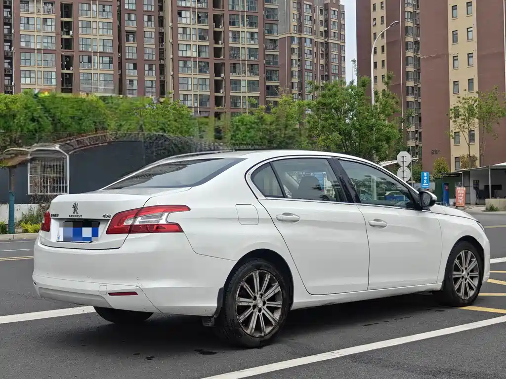 Peugeot 408 2015 — фото 14