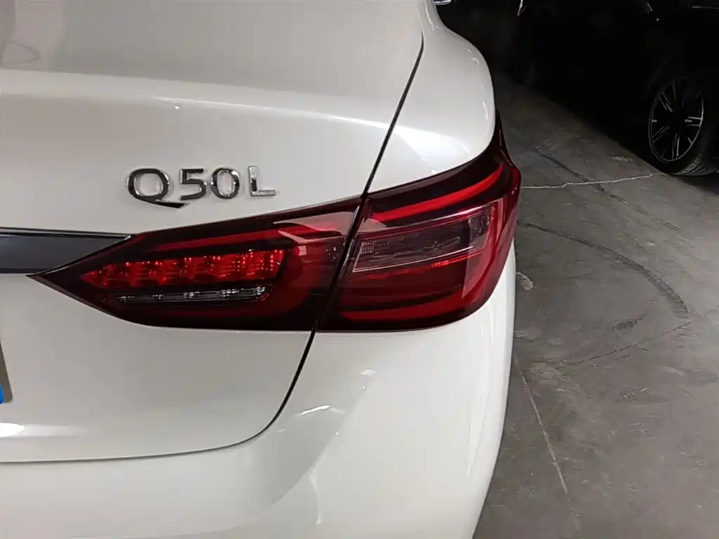 Infiniti Q50L 2022 — фото 8