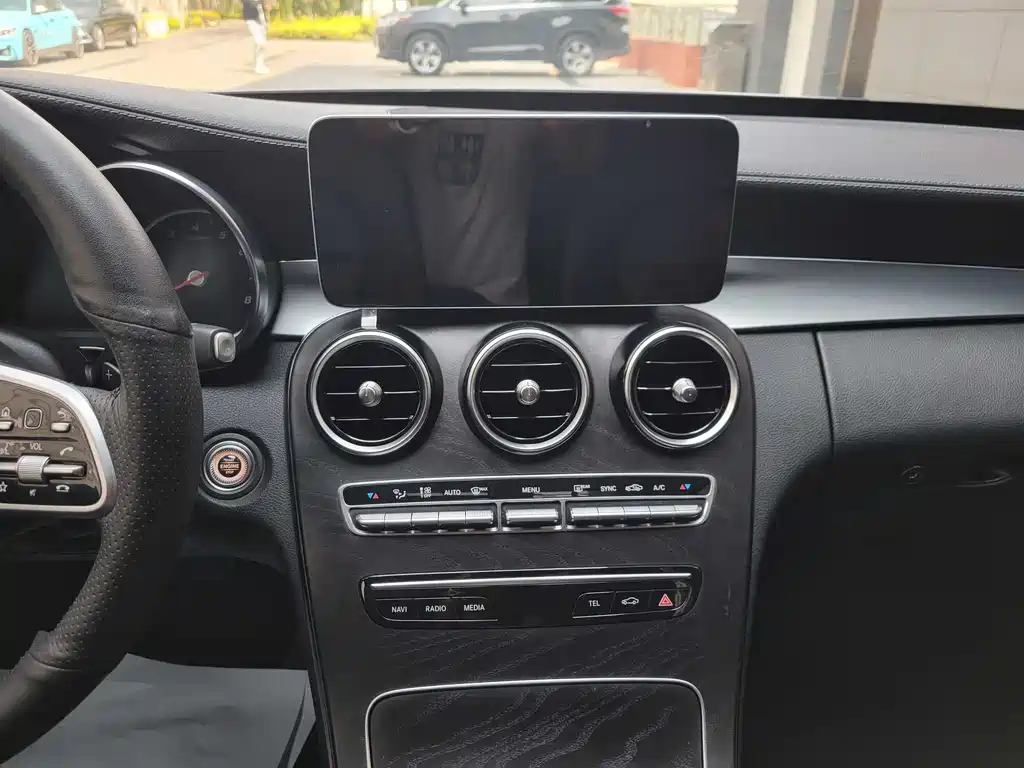 Mercedes-Benz C-Class 2019 — фото 12
