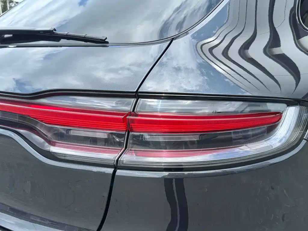 Porsche Macan 2021 — фото 17