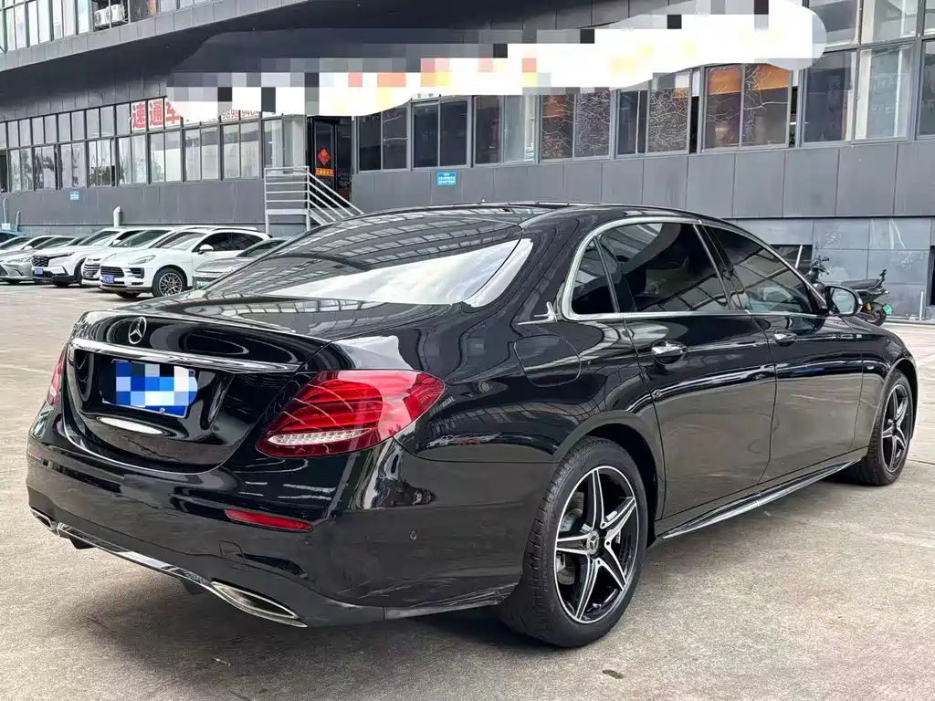 Mercedes-Benz E-Class 2020 — фото 9