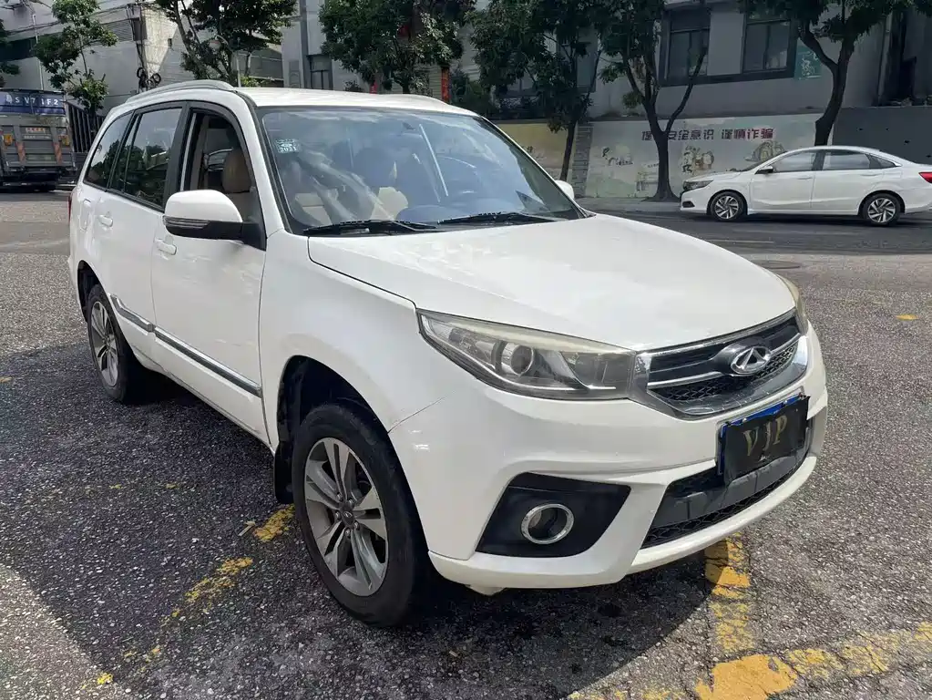 Chery Tiggo 3 2015 — фото 3