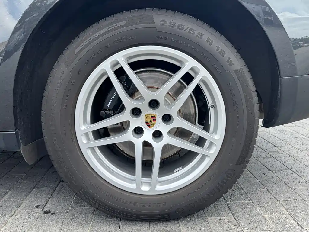 Porsche Macan 2021 — фото 18