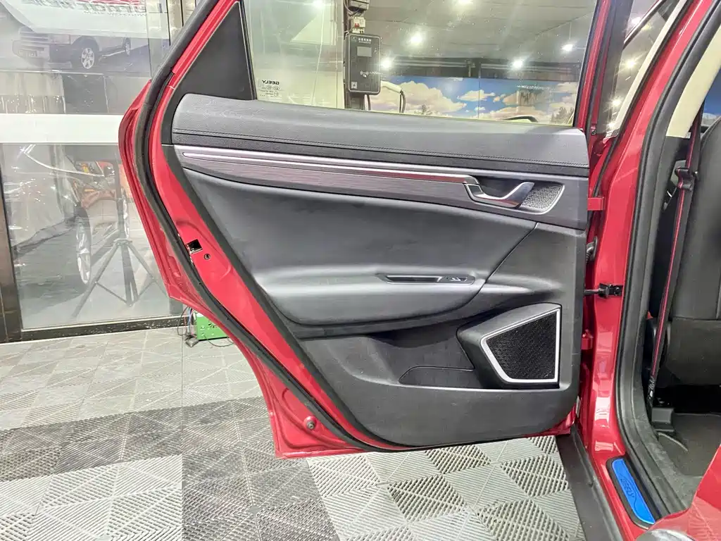Geely Emgrand GS 2020 — фото 13