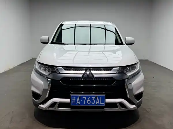 Mitsubishi Outlander 2021
