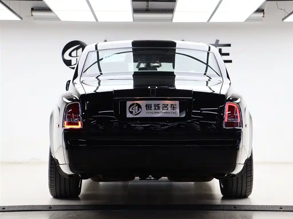 Rolls-Royce Phantom 2013 — фото 17