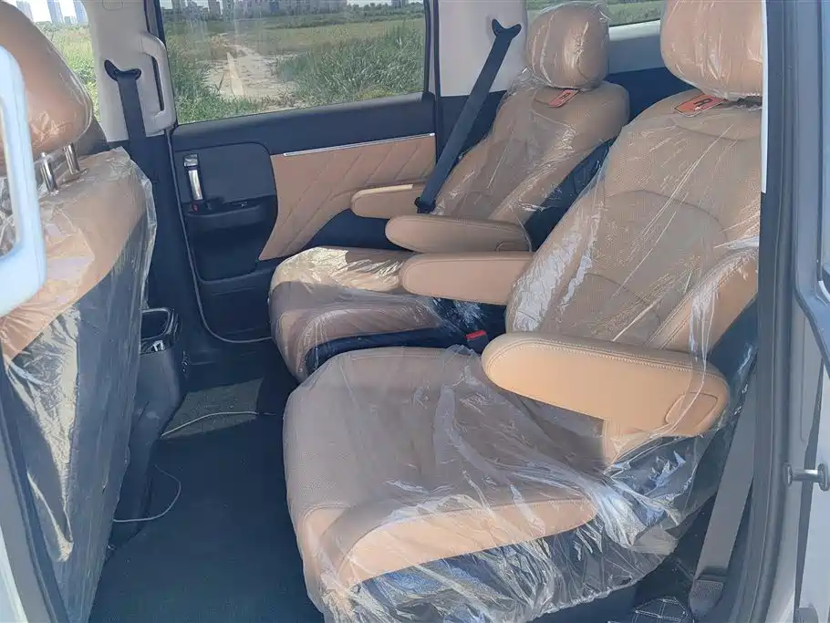 Wuling Starlight 730 EV 2026 — фото 11