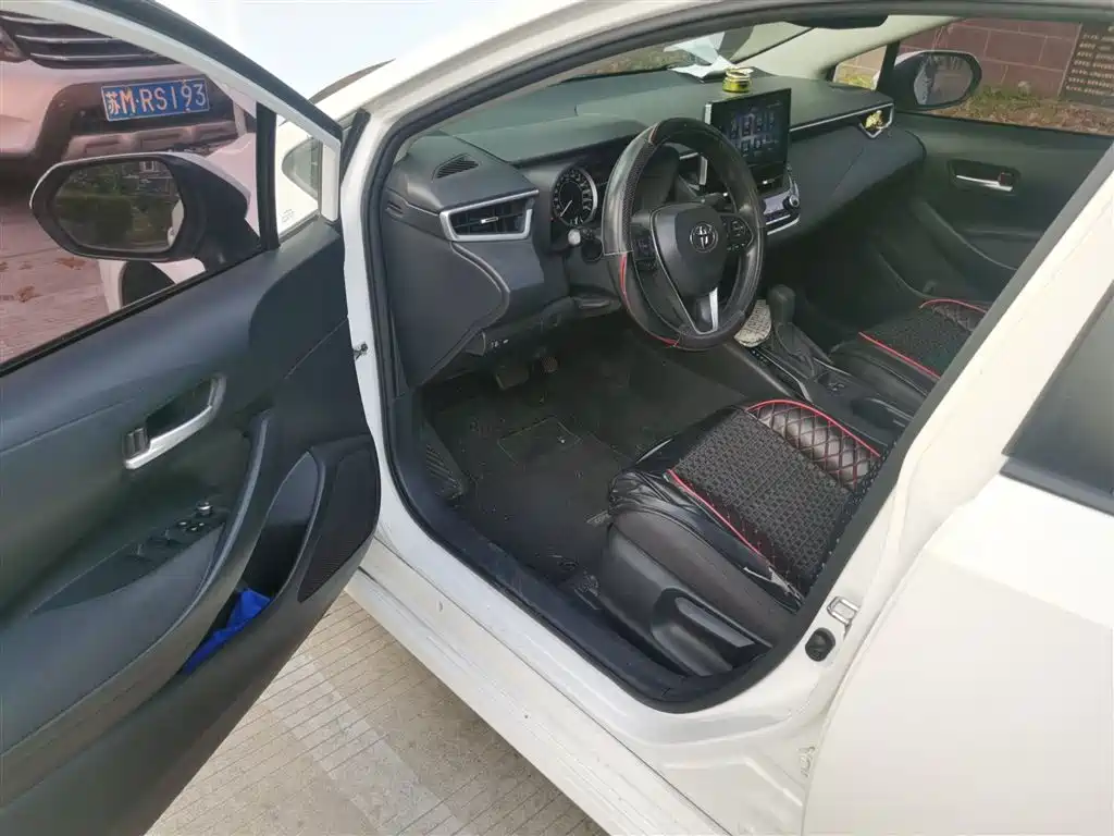 Toyota Corolla 2019 — фото 14