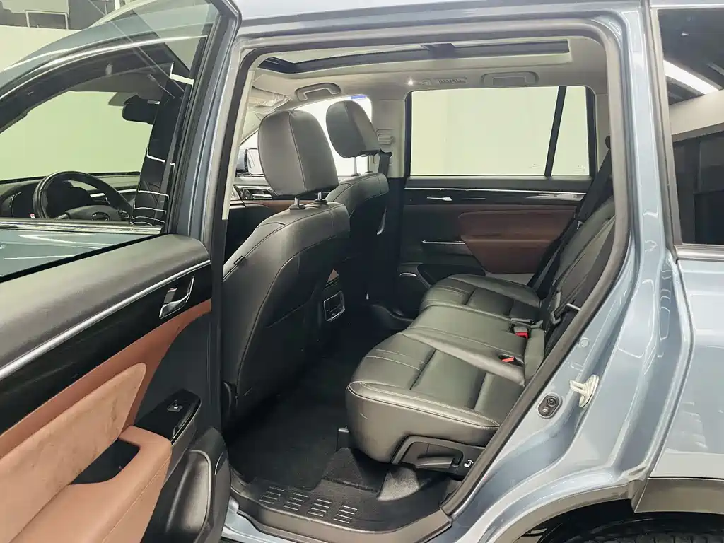 GAC Motor Trumpchi GS8 2019 — фото 8