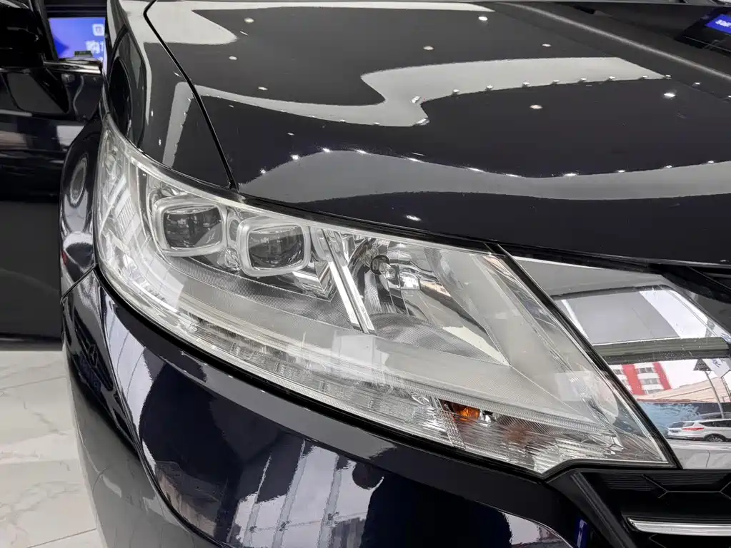 Honda Odyssey 2016 — фото 27
