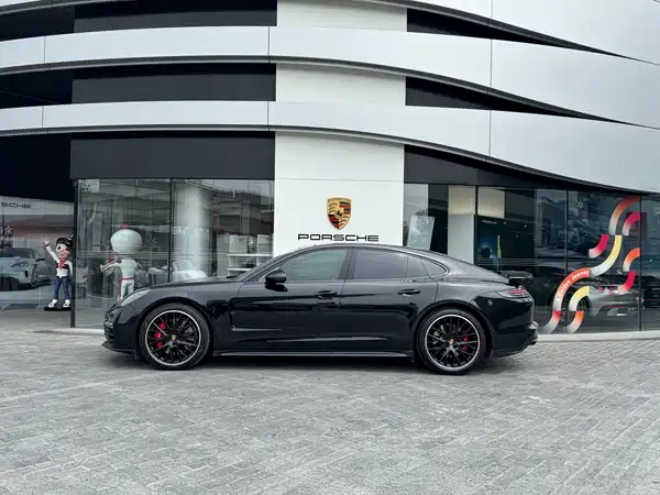 Porsche Panamera 2019