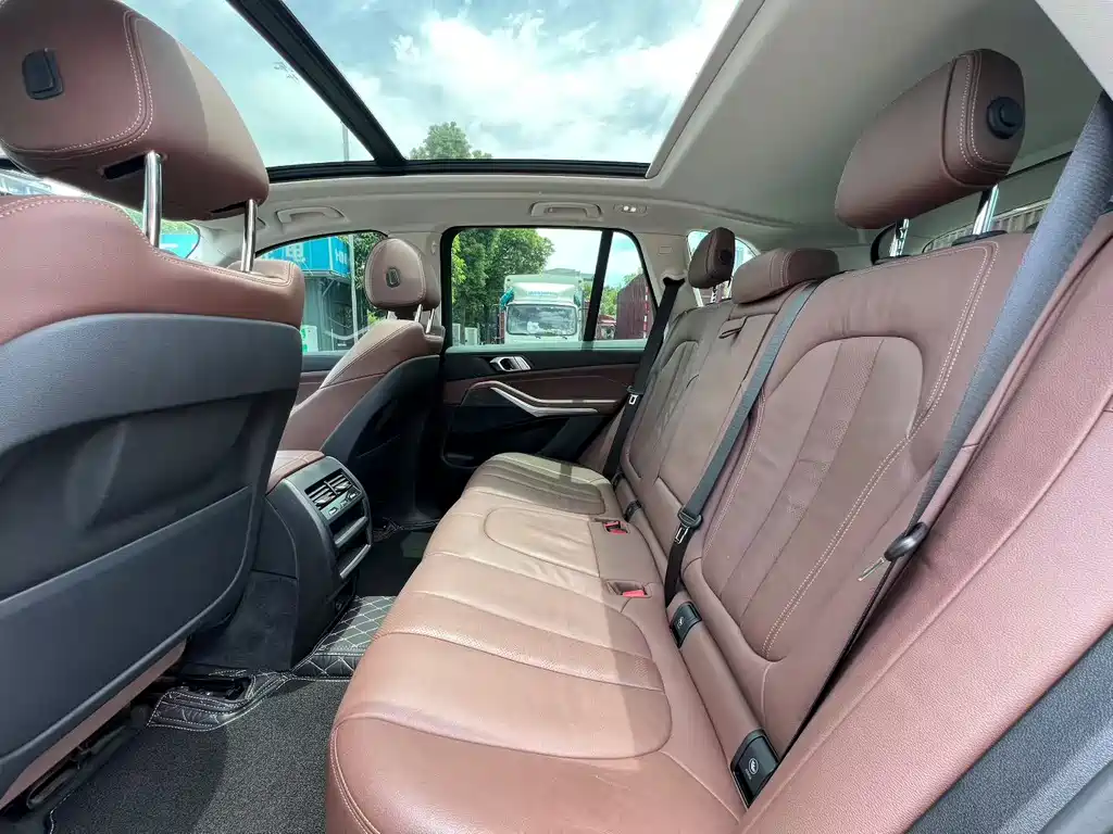 BMW X5 2021