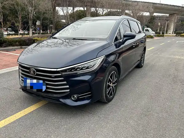 BYD Song MAX 2017