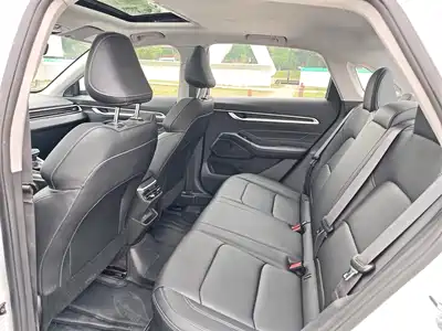 Geely Emgrand 2026
