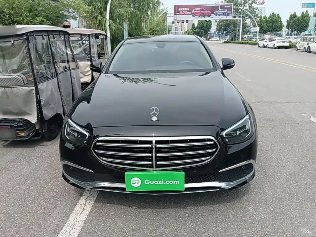 Mercedes-Benz E-Class 2022