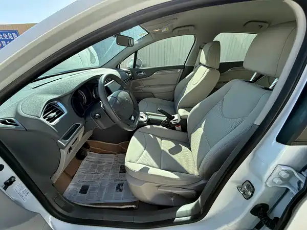 Citroën C4L 2015