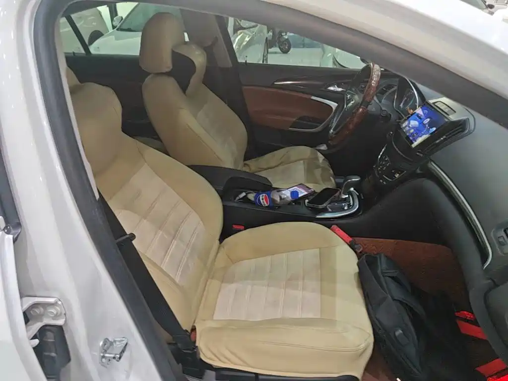Buick Regal 2015 — фото 25