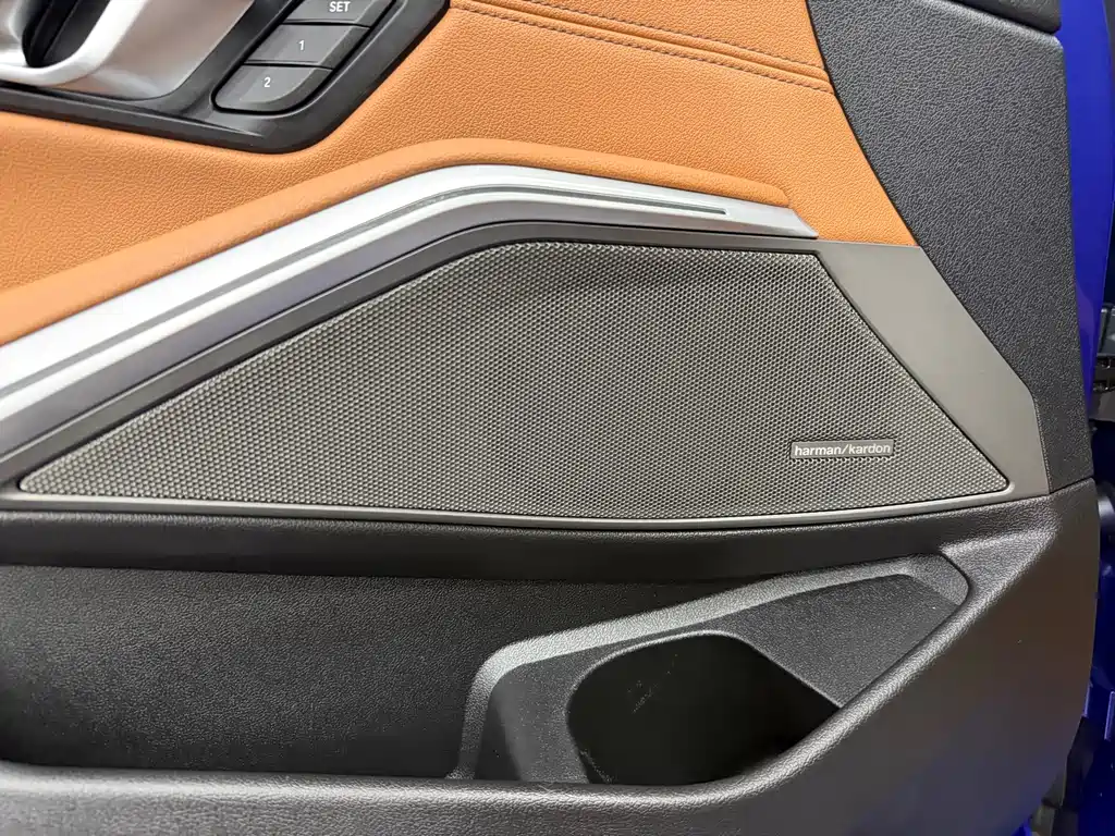 BMW 3 Series 2019 — фото 10
