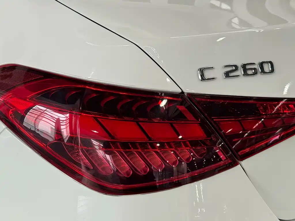 Mercedes-Benz C-Class 2024 — фото 14