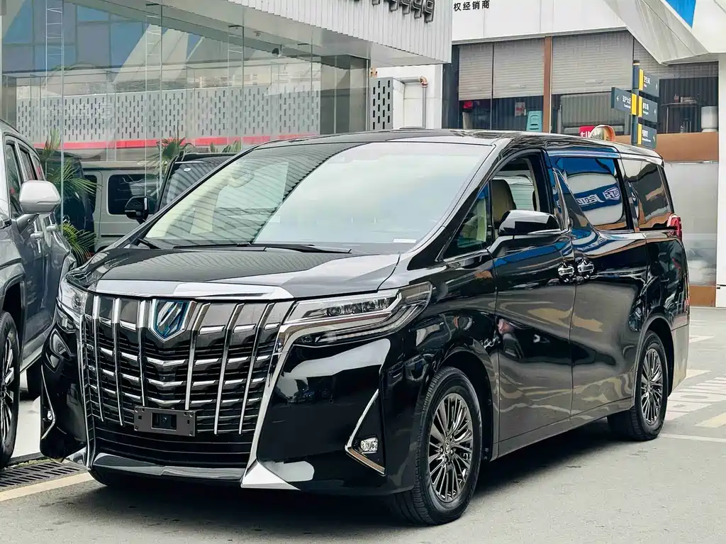 Toyota Alphard 2021 — фото 1