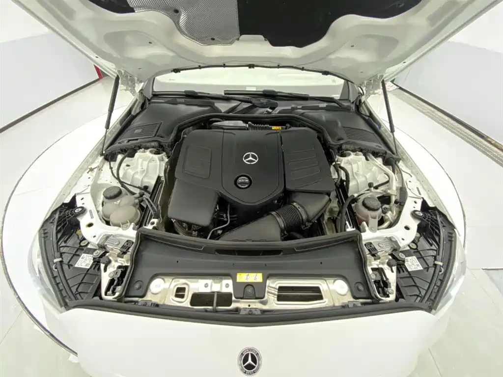 Mercedes-Benz C-Class 2024 — фото 12