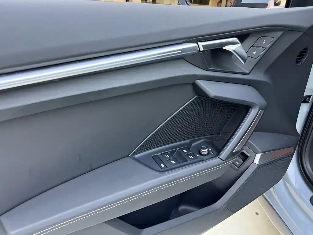 Audi A3 2025 — фото 10