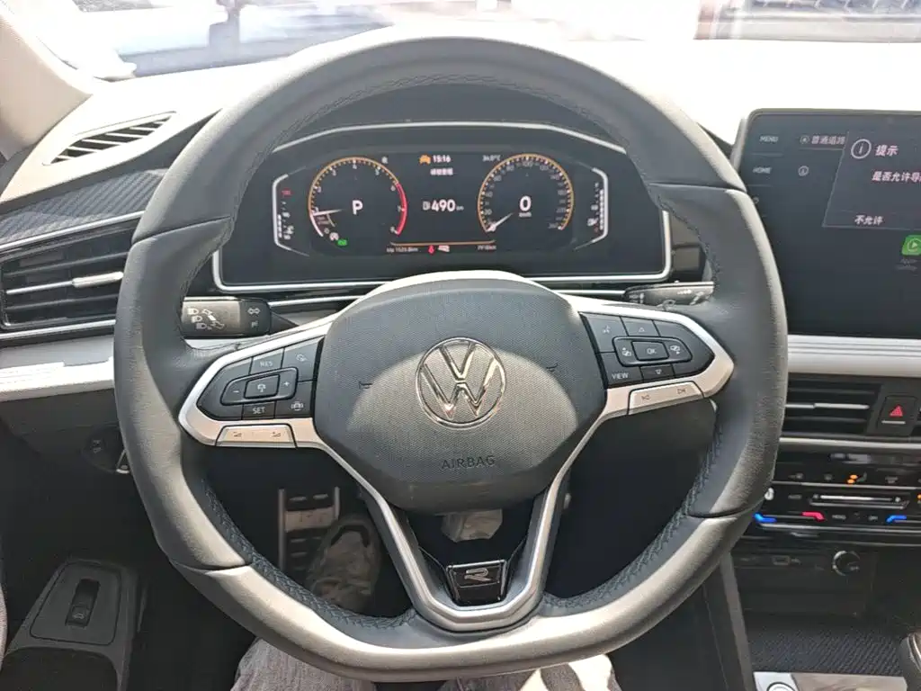 Volkswagen Tiguan L 2025 — фото 11