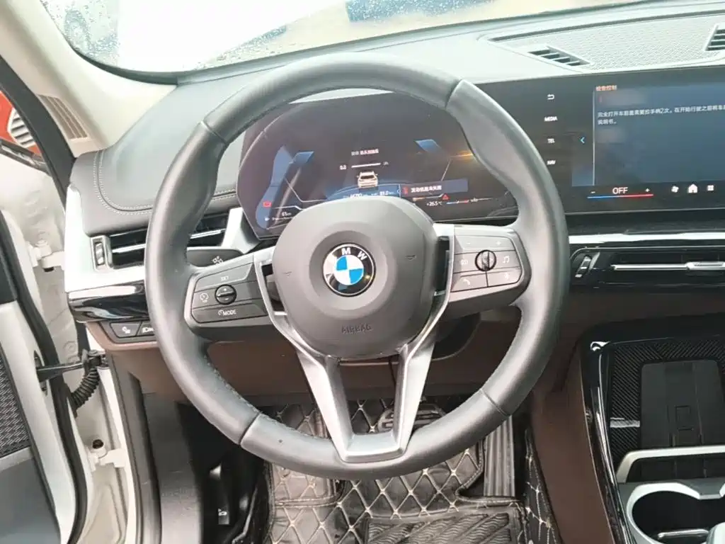 BMW X1 2024 — фото 11