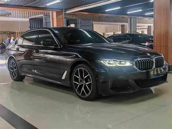 BMW 5 Series 2021