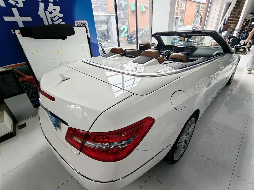 Mercedes-Benz E-Class 2013 — фото 10