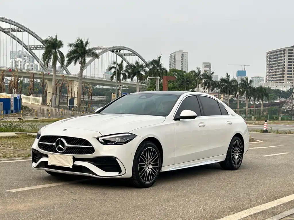 Mercedes-Benz C-Class 2023 — фото 1