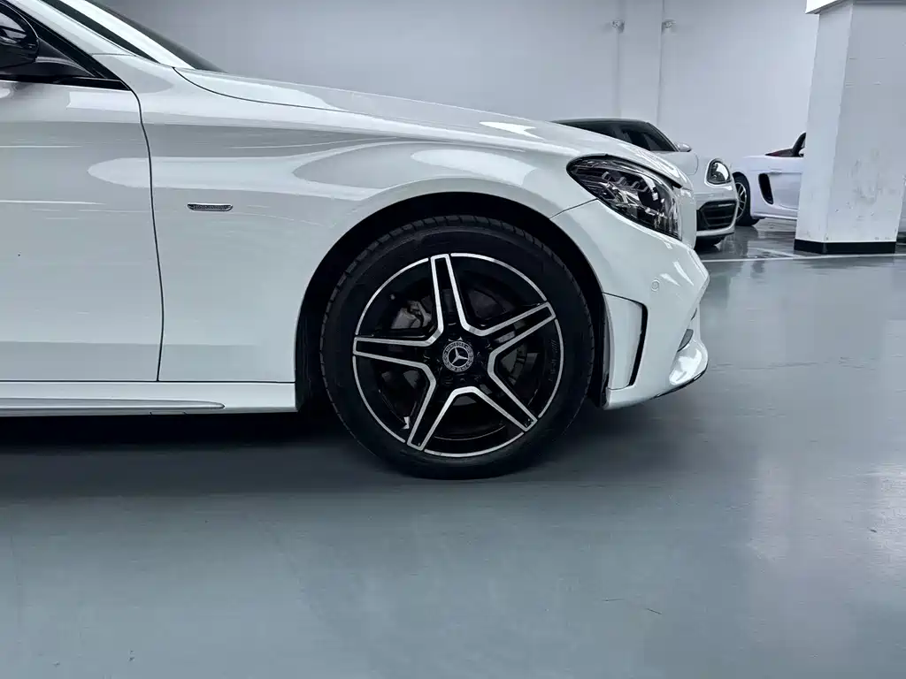 Mercedes-Benz C-Class 2021