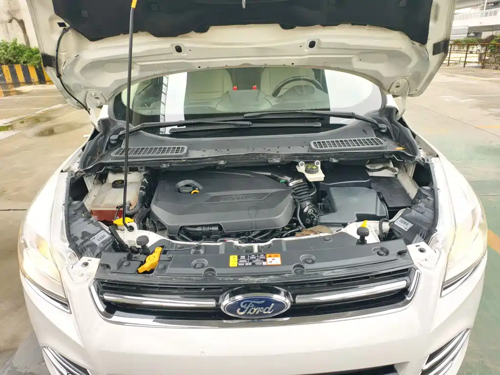 Ford Kuga 2014 — фото 15