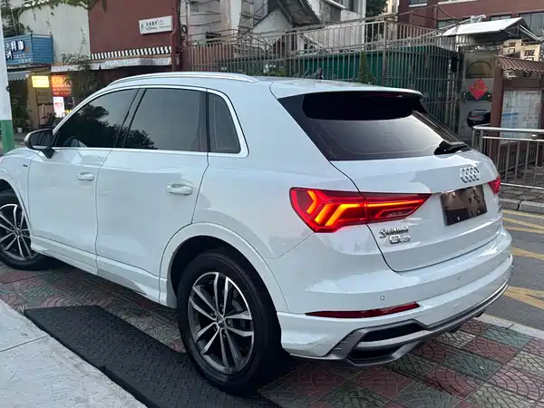 Audi Q3 2021