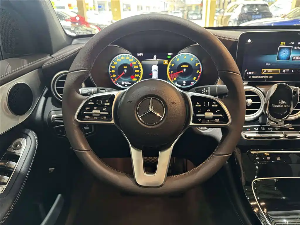 Mercedes-Benz GLC 2022 — фото 11