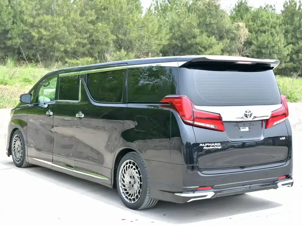 Toyota Alphard 2020 — фото 5