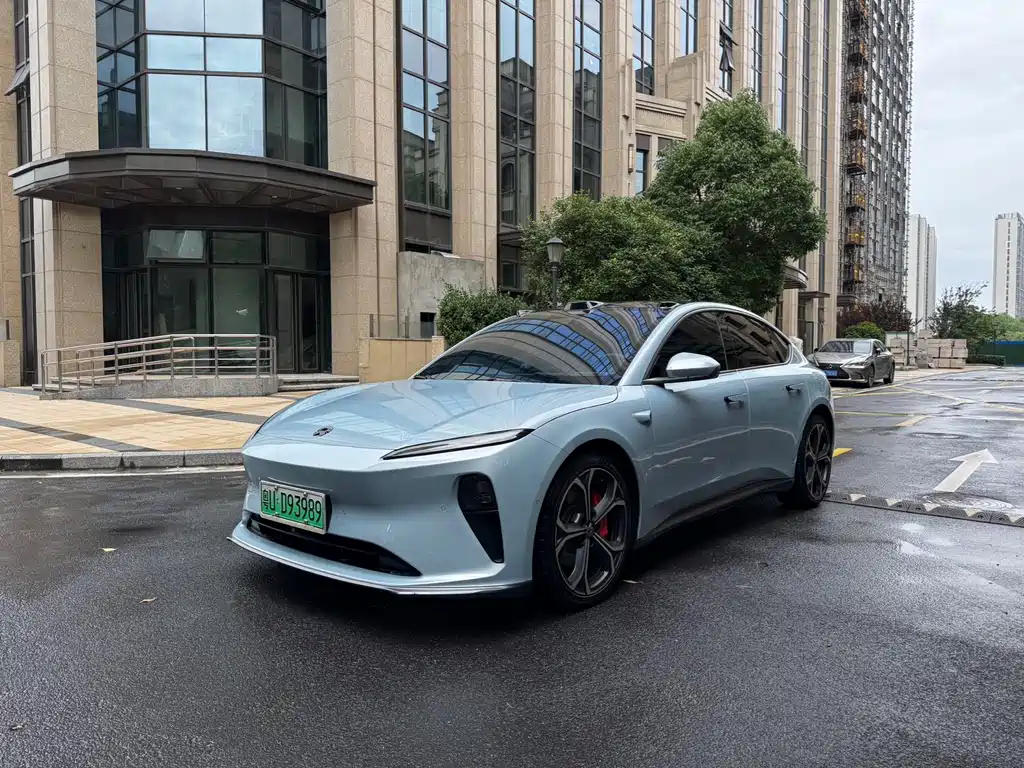 NIO ET5 2022