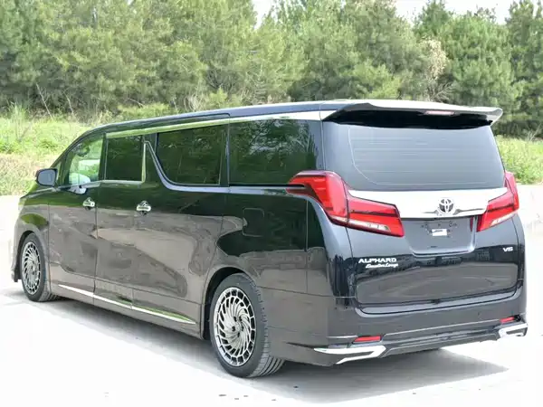 Toyota Alphard 2018