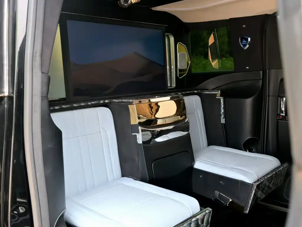 Toyota Alphard 2020 — фото 11