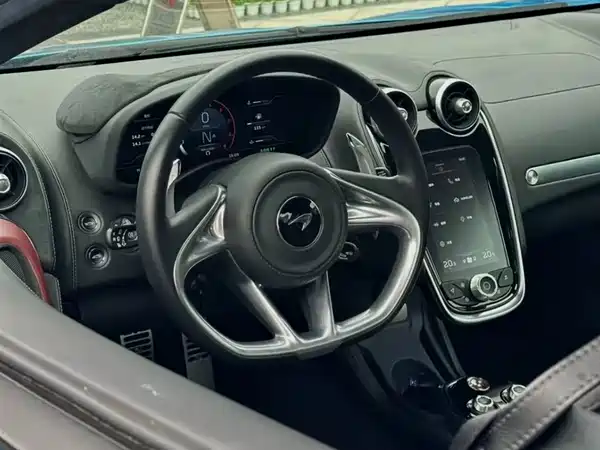 McLaren GT 2019