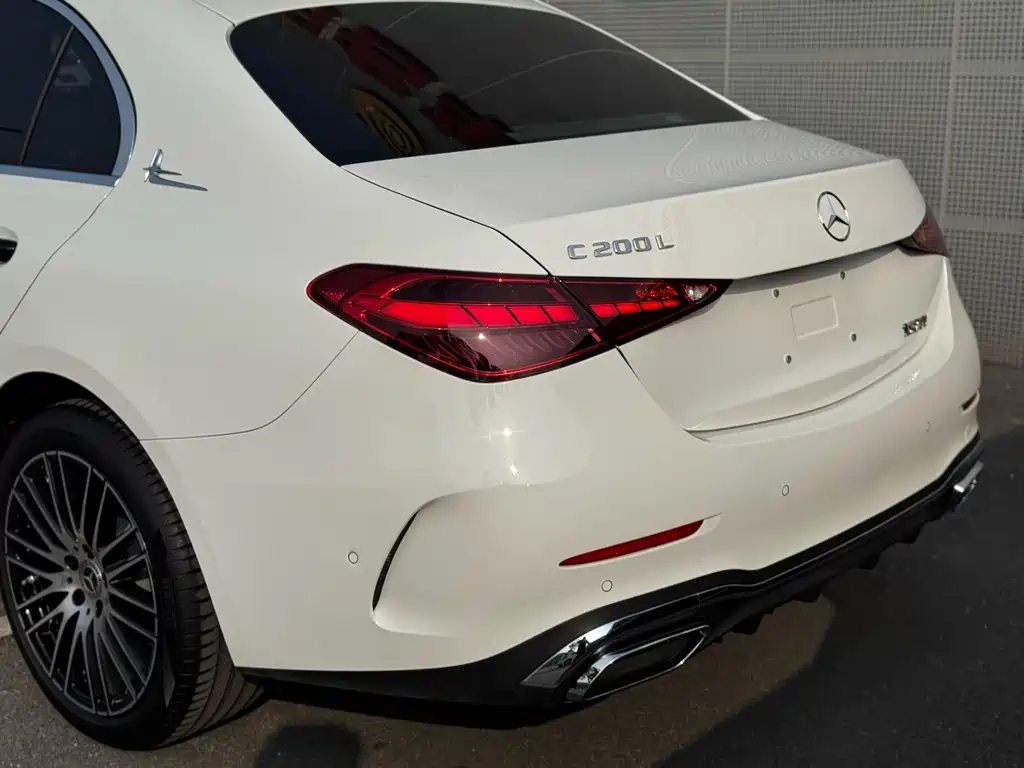 Mercedes-Benz C-Class 2023 — фото 40