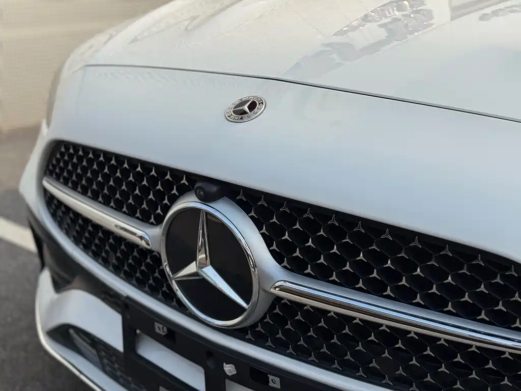 Mercedes-Benz C-Class 2023 — фото 45