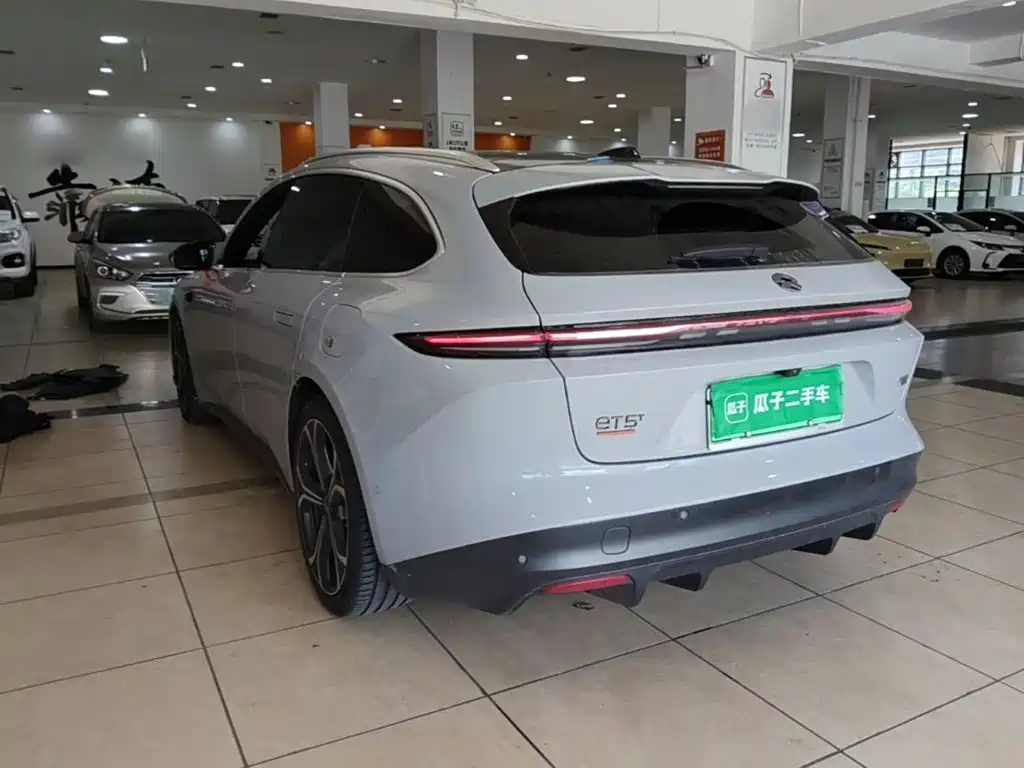 NIO ET5T 2024