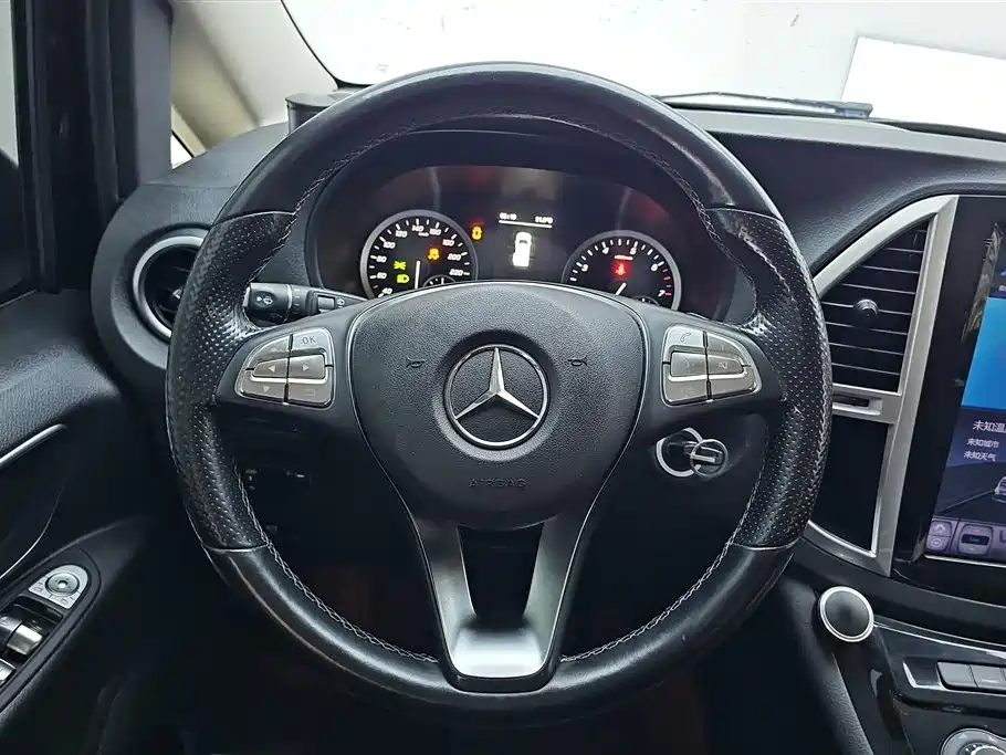 Mercedes-Benz Vito 2020 — фото 15